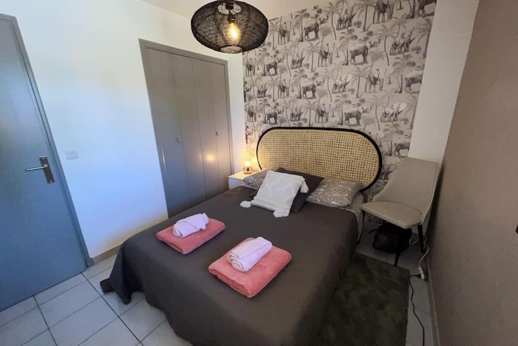 Cocoon'Isle - Jardinet- Jacuzzi Apartment LʼIsle-sur-la-Sorgue Екстериор снимка
